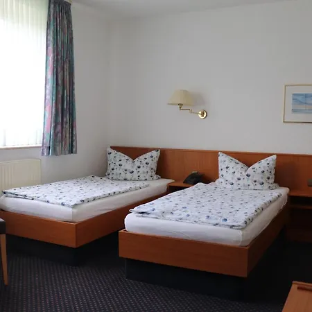 Alcor Stoertebeker מלון